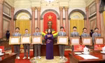 19 học sinh vinh dự nhận Huân chương Lao động