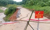 Đường vào bản Sa Ná ở Thanh Hóa sạt lở nghiêm trọng