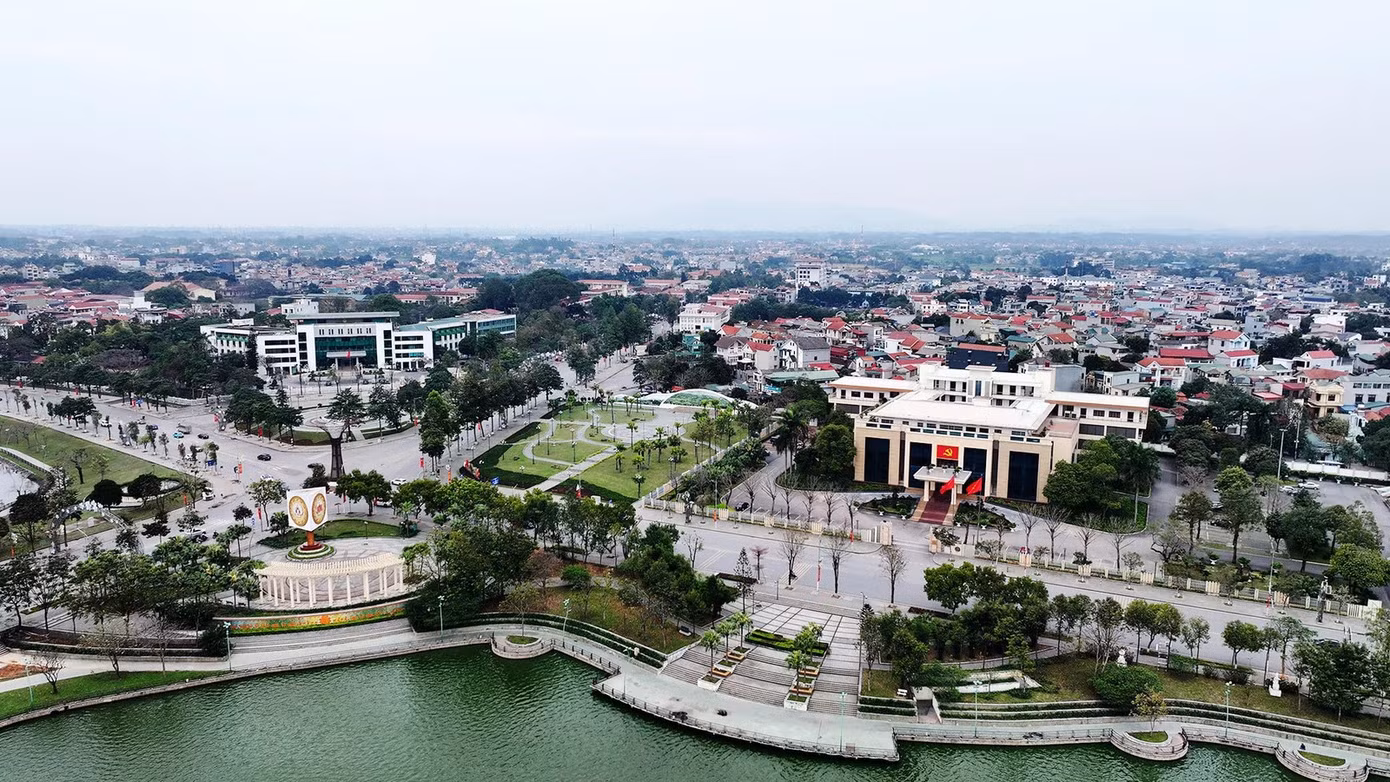 ubnd-tinh-pt.jpg