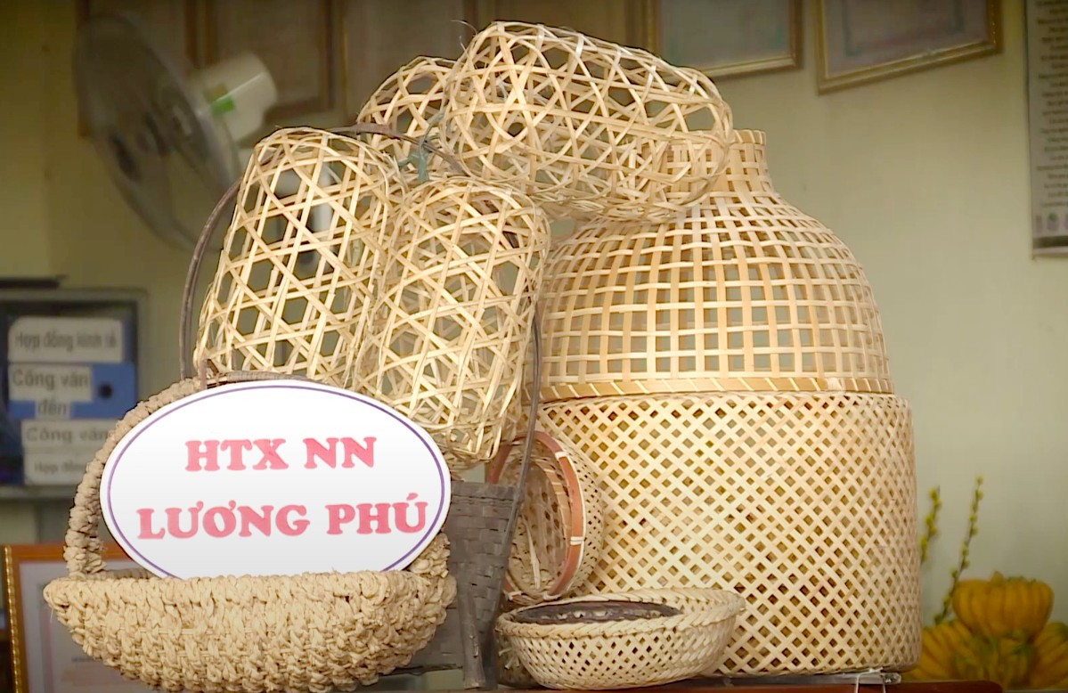 ផលិតផលនៃសហករណ៍សេវាកម្មកសិកម្មហ្លួងភូ។ a4.jpg