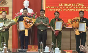 Khen thưởng các đơn vị tham gia phá án ma túy, giết người