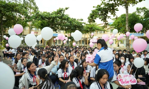 Hơn 8.000 nữ sinh được trang bị kỹ năng sức khỏe sinh sản, phòng chống xâm hại 