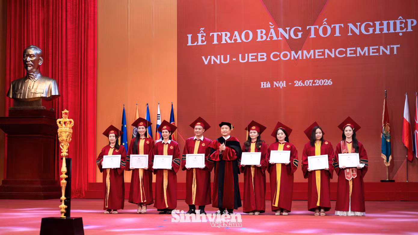 le-tot-nghiep-ueb-2026-3538.jpg