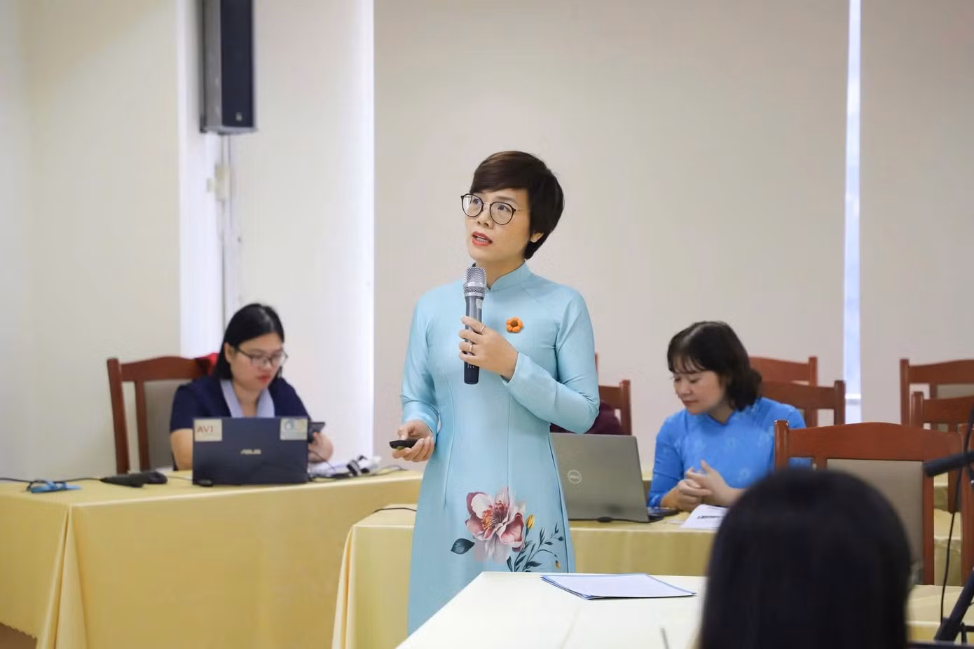 pgs-ts-pham-huong-tra.jpg