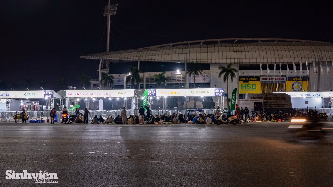 ban-tre-xuyen-dem-canh-ve-anh-trai-say-hi-19.jpg