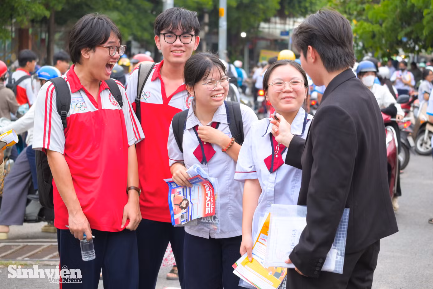 thpt-linh-trung-gs-nhu-y-2135.jpg