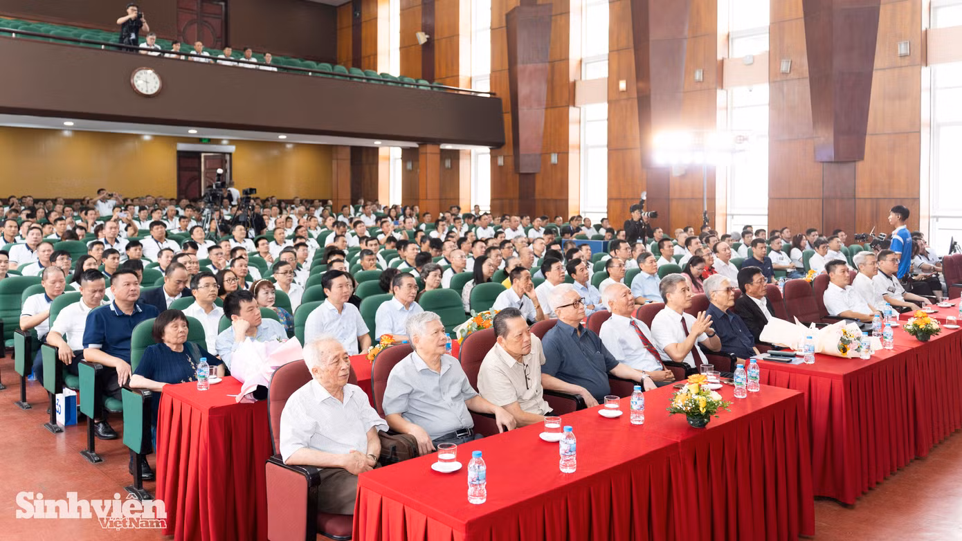 k41-dai-hoc-xay-dung-ha-noi-093123.jpg