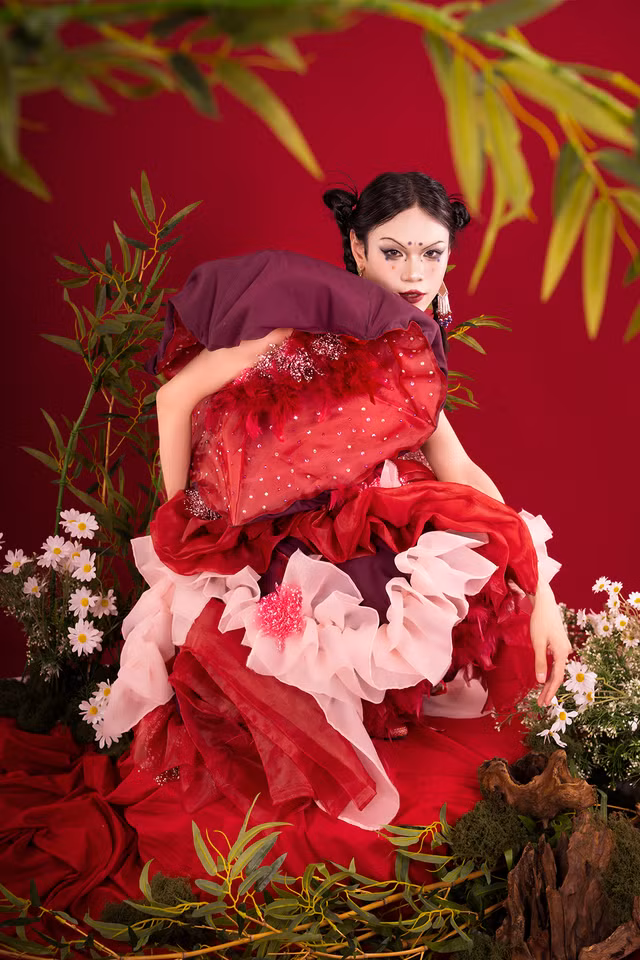Hãy theo đuổi ước mơ của bạn, 'vũ trụ sẽ lắng nghe' những trái tim ngoan cường