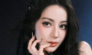 Địch Lệ Nhiệt Ba hại bạn diễn