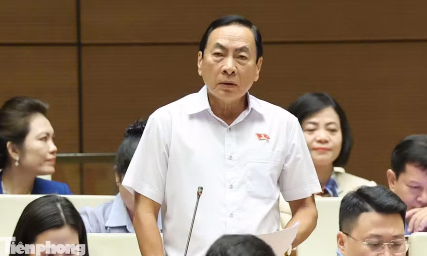 Đề xuất kéo dài tuổi nghỉ hưu với sĩ quan quân đội