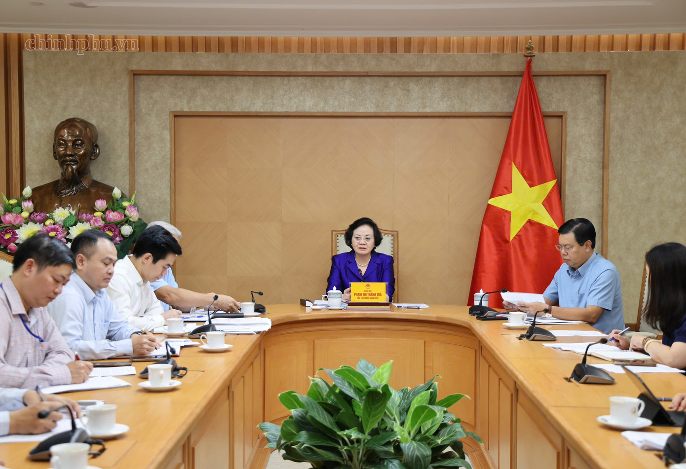 Phó Thủ tướng: Cải cách tiền lương linh hoạt, giúp giữ chân nguồn nhân lực cao khu vực công