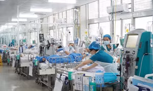 Ngày đầu nghỉ lễ, áp lực điều trị tại các bệnh viện vẫn ở mức cao