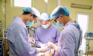  Bảo tồn lá phổi cho bệnh nhân ung thư nhờ kỹ thuật tạo hình phế quản
