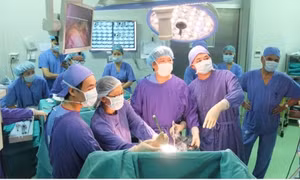 Phẫu thuật thành công ca bệnh hiếm gặp, y văn thế giới chưa có phác đồ điều trị chuẩn