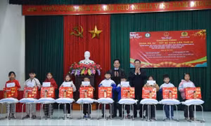 Lan tỏa yêu thương từ chương trình Xuân ấm áp – Tết sẻ chia