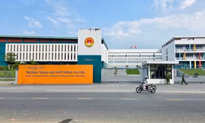 Tranh luận nóng việc Bộ GD&ĐT muốn ‘trộn’ học sinh thi tốt nghiệp