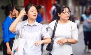 Đề thi Ngữ văn lớp 10 Hà Nội, 'không khó', gợi ý giải đề