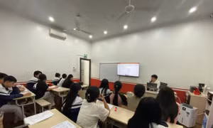 Sĩ tử chi tiền triệu, 'chạy sô' ngày nhiều ca, căng thẳng trước kỳ thi lớp 10 Hà Nội