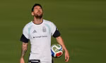 HLV Argentina: 'Cả thế giới đang chờ Messi'