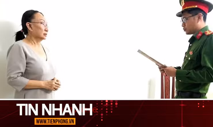 TIN NHANH: Chủ tiệm vàng Kim Lý vừa bị khởi tố trong vụ buôn lậu kim cương là ai?