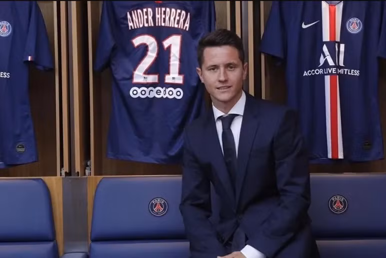 Ander Herrera chính thức là người của PSG.