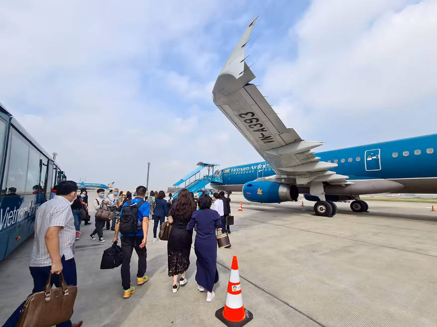 Khách đi hàng không năm 2020 giảm hơn 43%