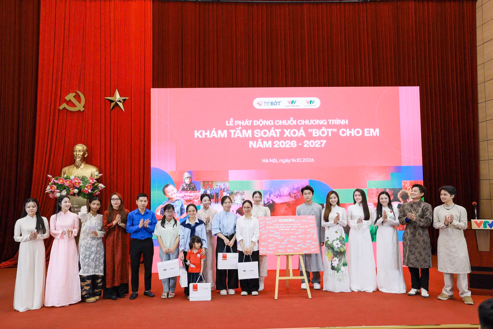 Các đại biểu lan tỏa chương trình Xoá "Bớt" Cho Em 2xoa-bot-cho-em.jpg