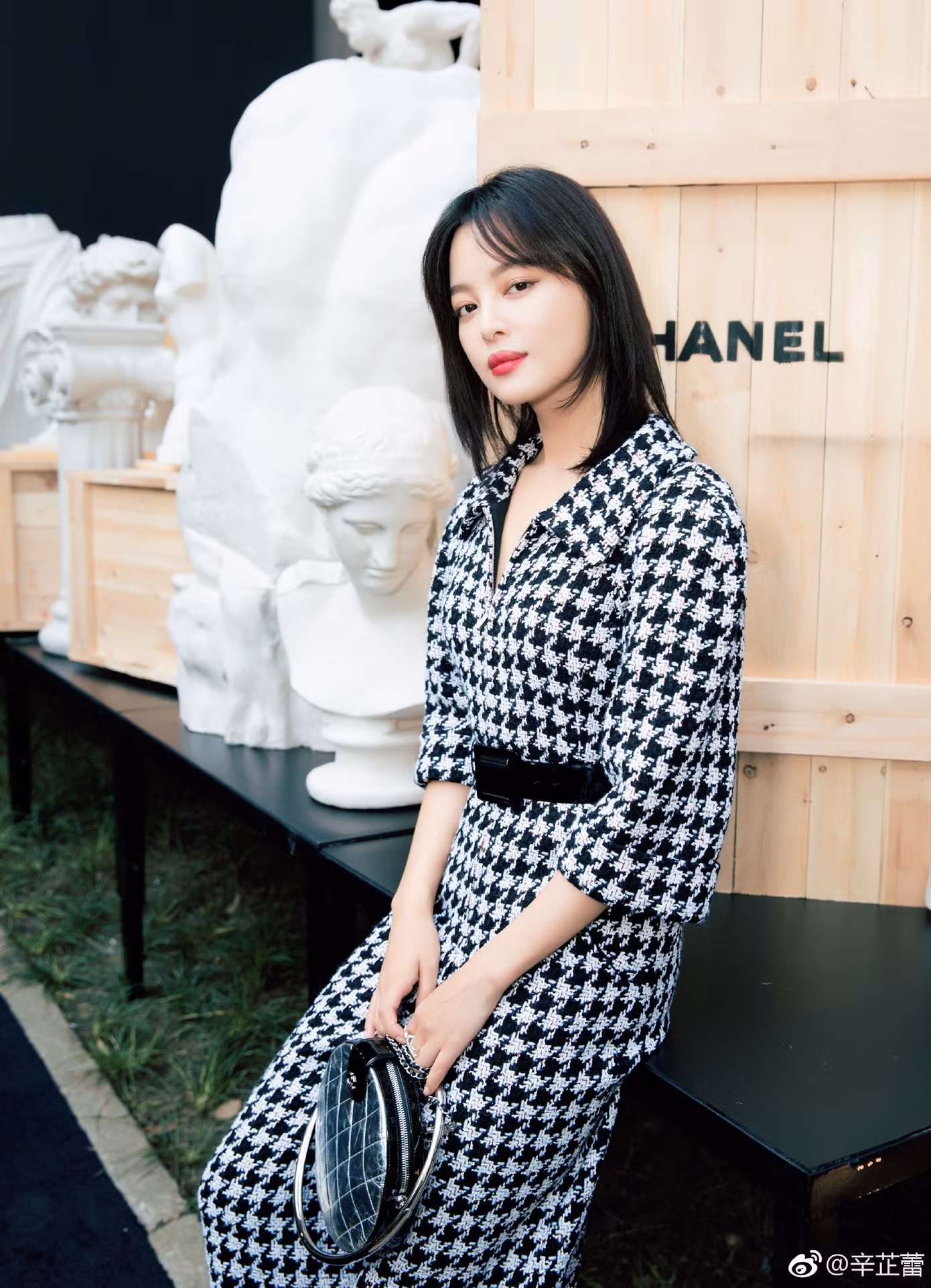 tan-chi-loi-chanel-2017-ud.jpg