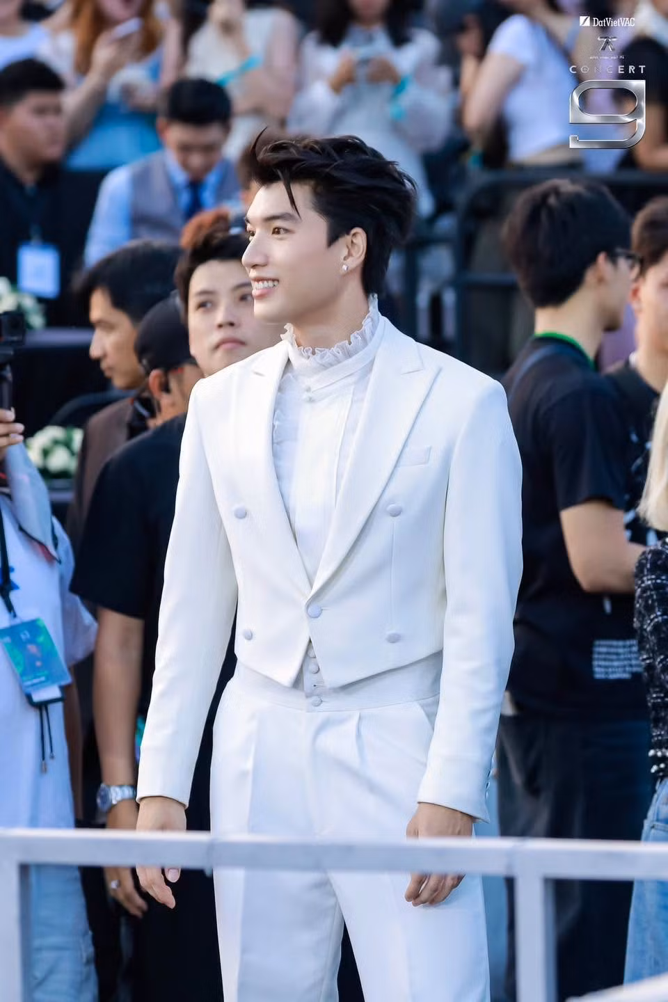 concert-atsh-d9-hieuthuhai-dcfer.jpg