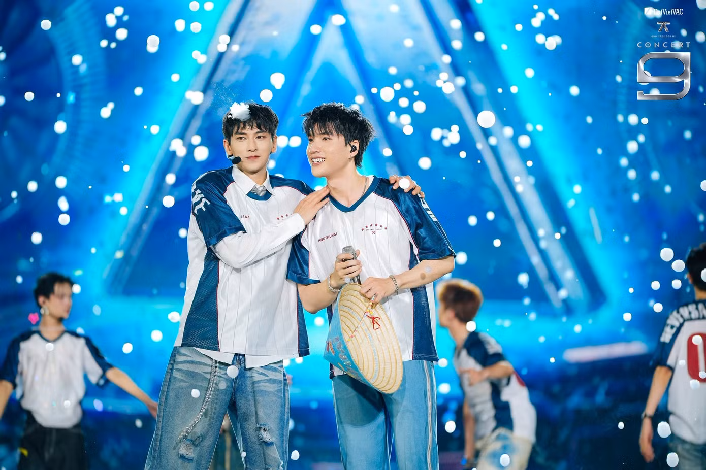 concert-atsh-d9-hieuthuhai-m.jpg