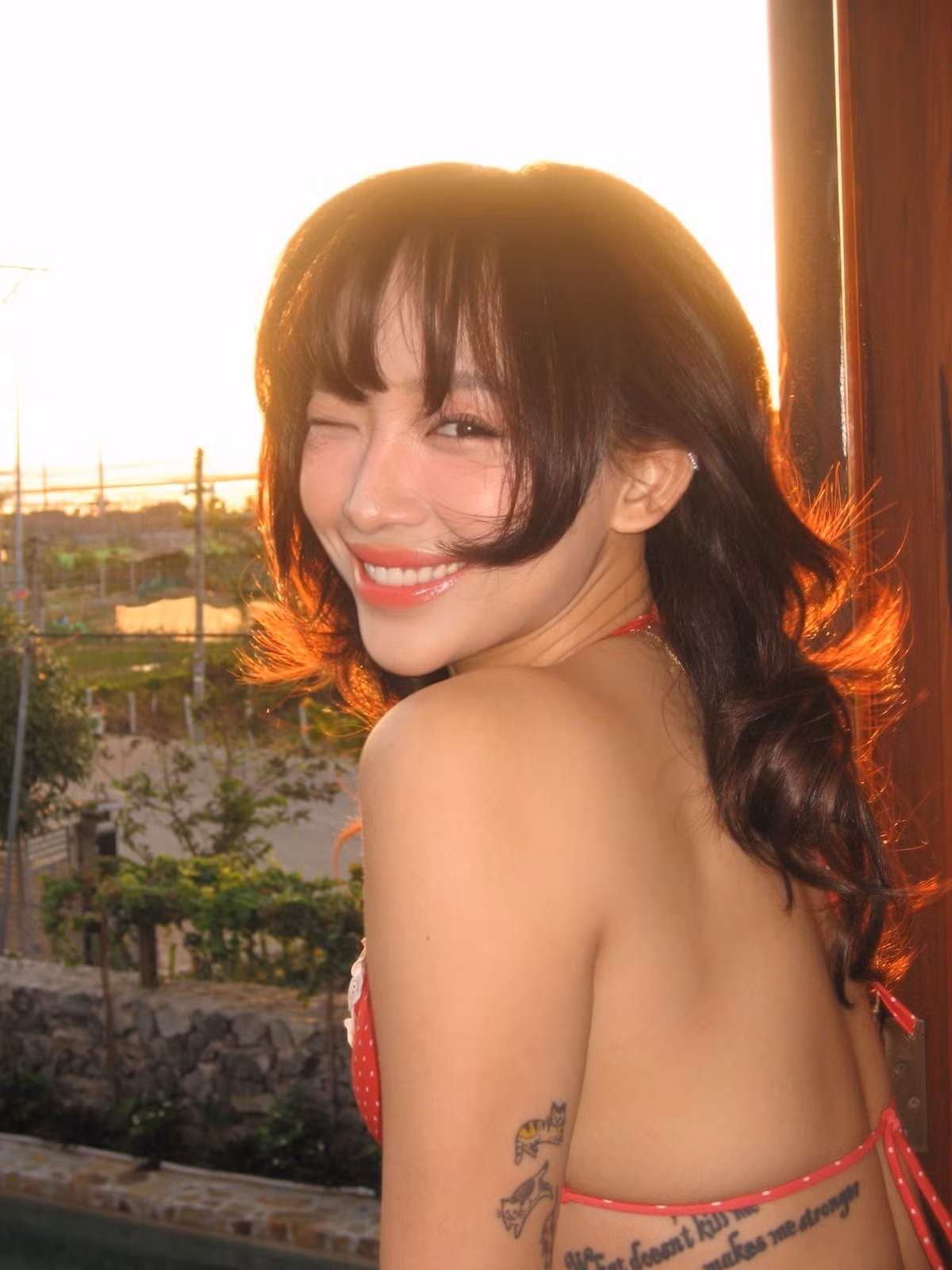 bikini-toc-tien.jpg