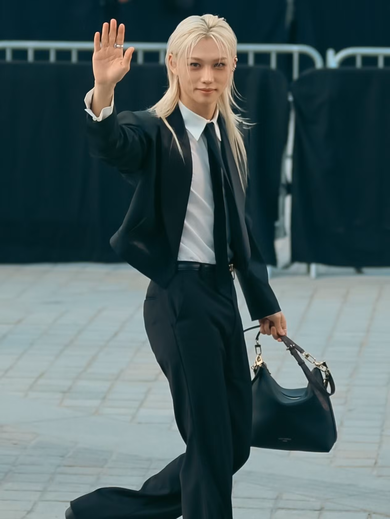 paris-fashion-week-ss27-louis-vuitton-26.jpg