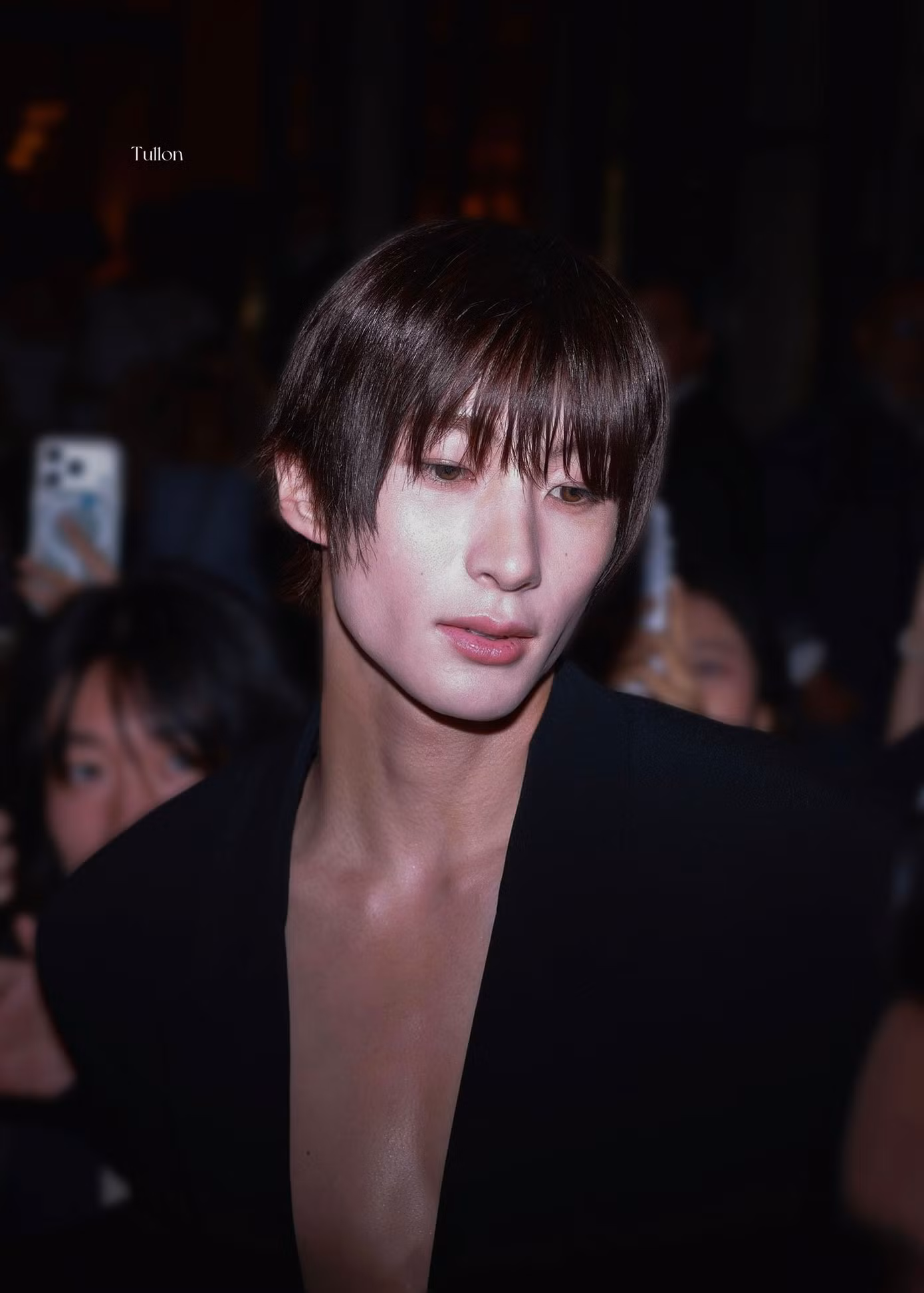 paris-fashion-week-ss27-saint-laurent-rose-luu-van-19.jpg