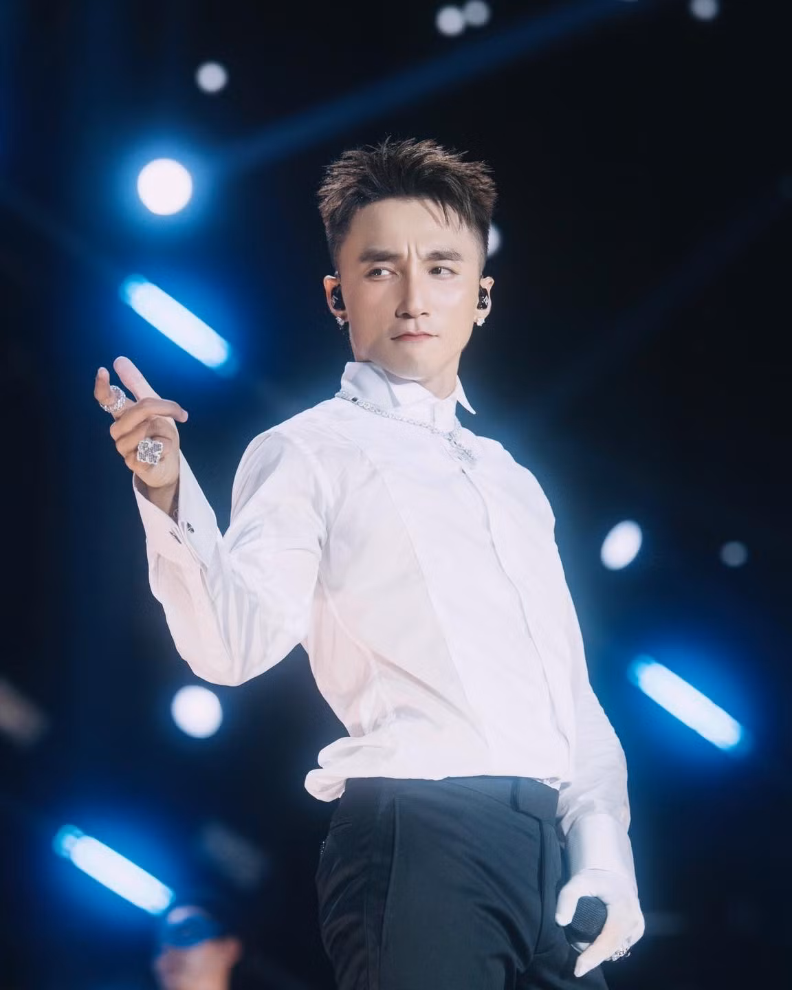 son-tung-m-tpsoobin-3.jpg
