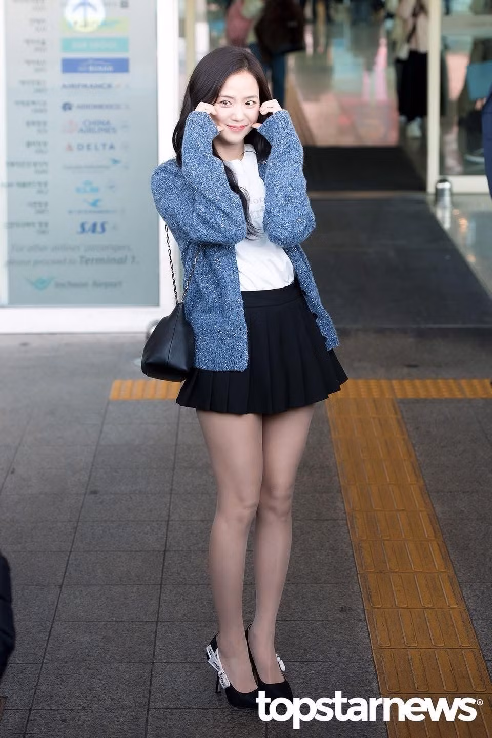 paris-fashion-week-dior-jisoo-1a.jpg