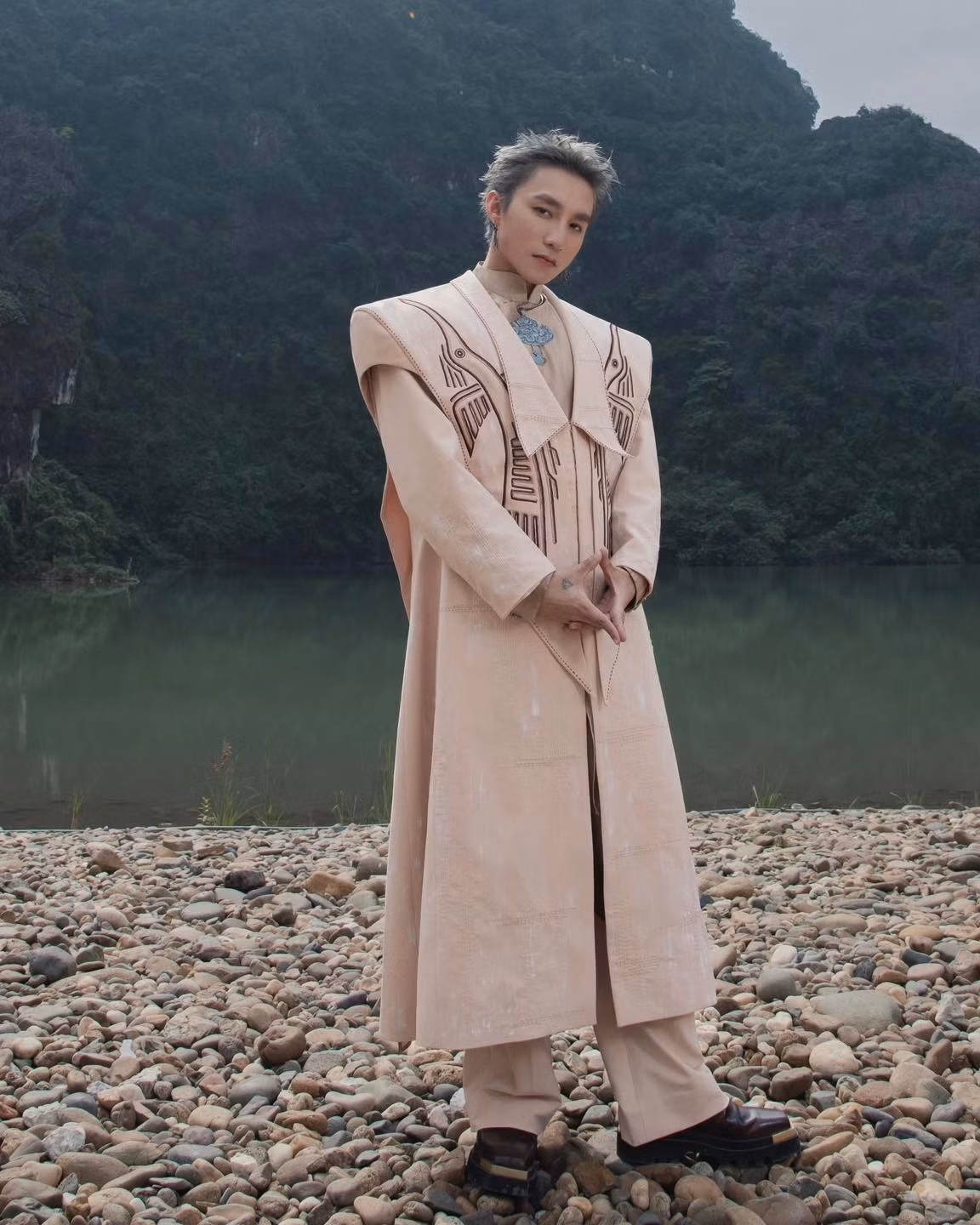 son-tung-m-come-my-way-123-fd-dvf-fecdvrv.jpg