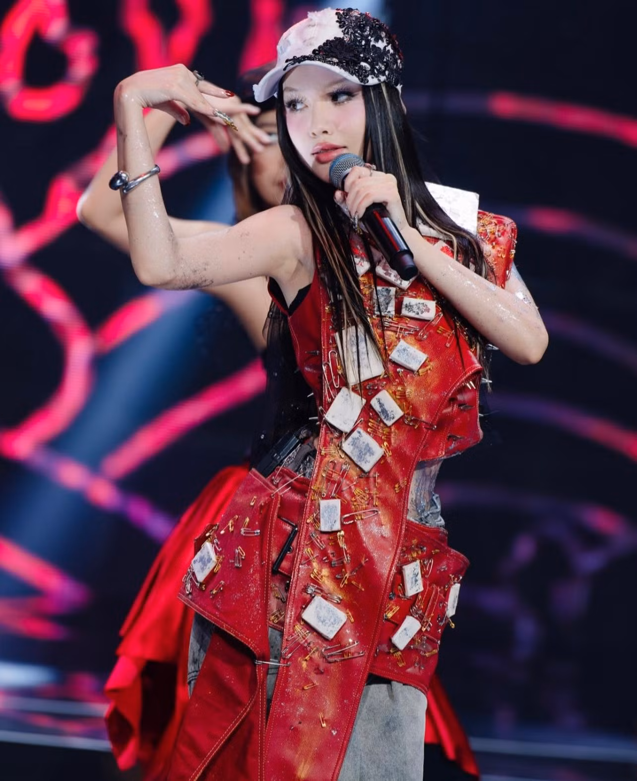 em-xinh-say-hi-saabirose-rap-viet-23.jpg
