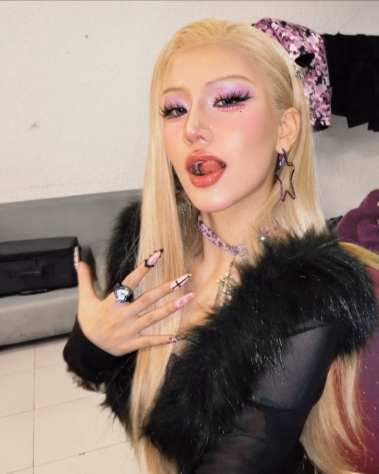 em-xinh-say-hi-saabirose-makeup.jpg