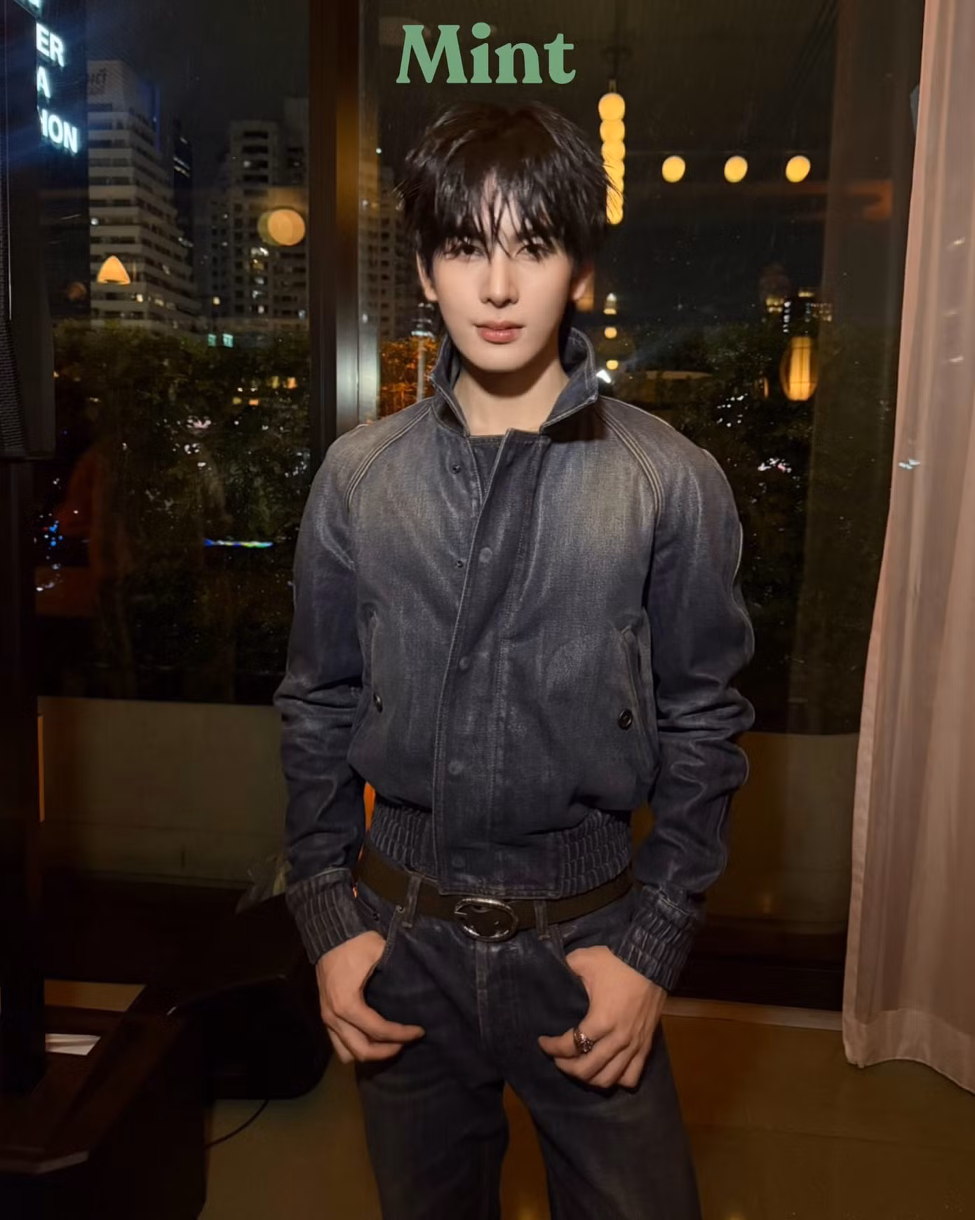 burberry-bangkok-santa.jpg