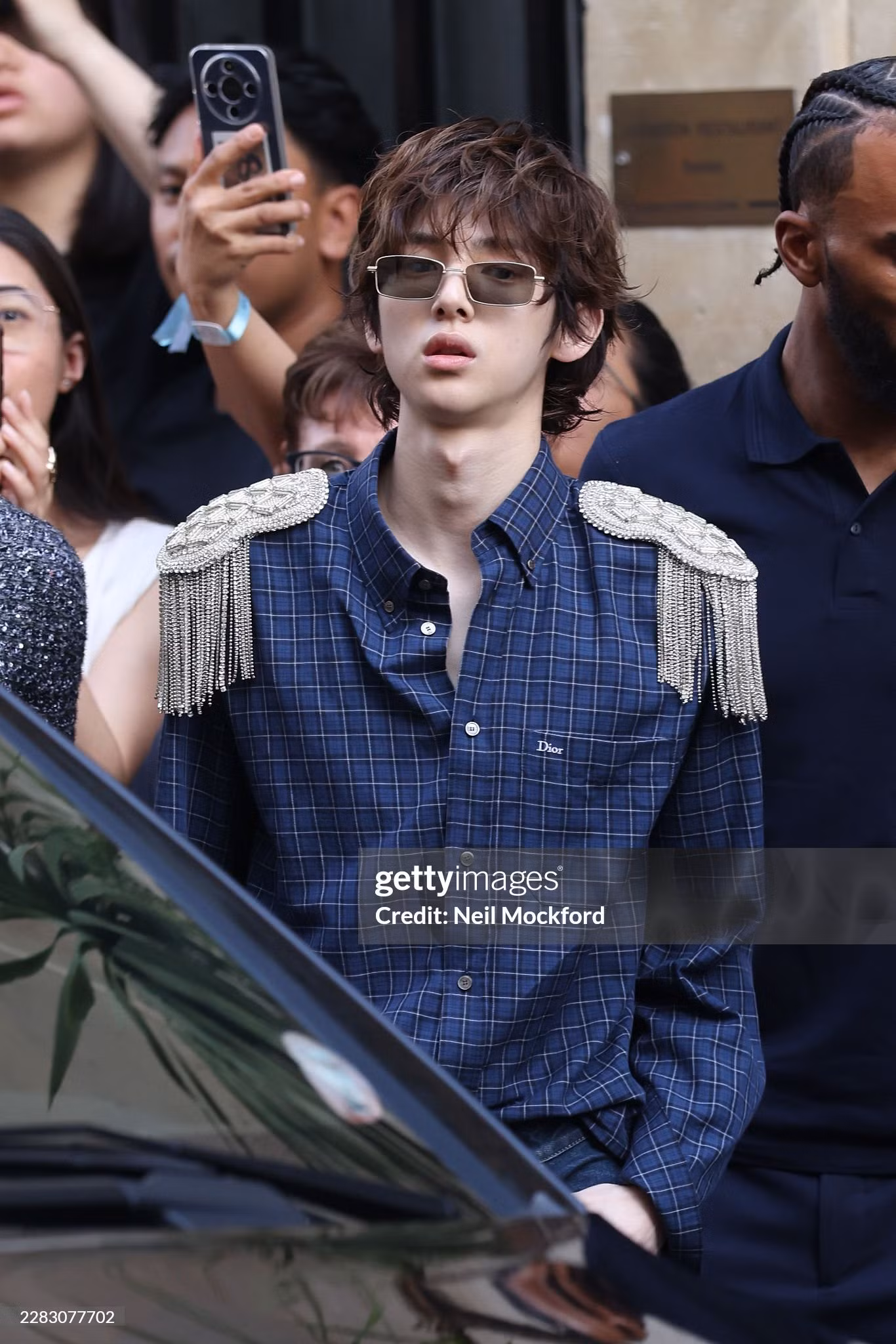 paris-dior-ss27-cortis-juhoon-e.jpg