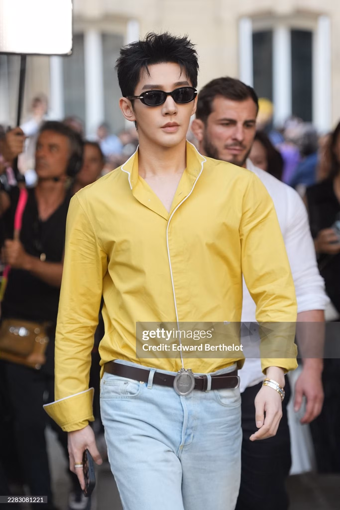 paris-dior-ss27-dang-vi-qq.jpg