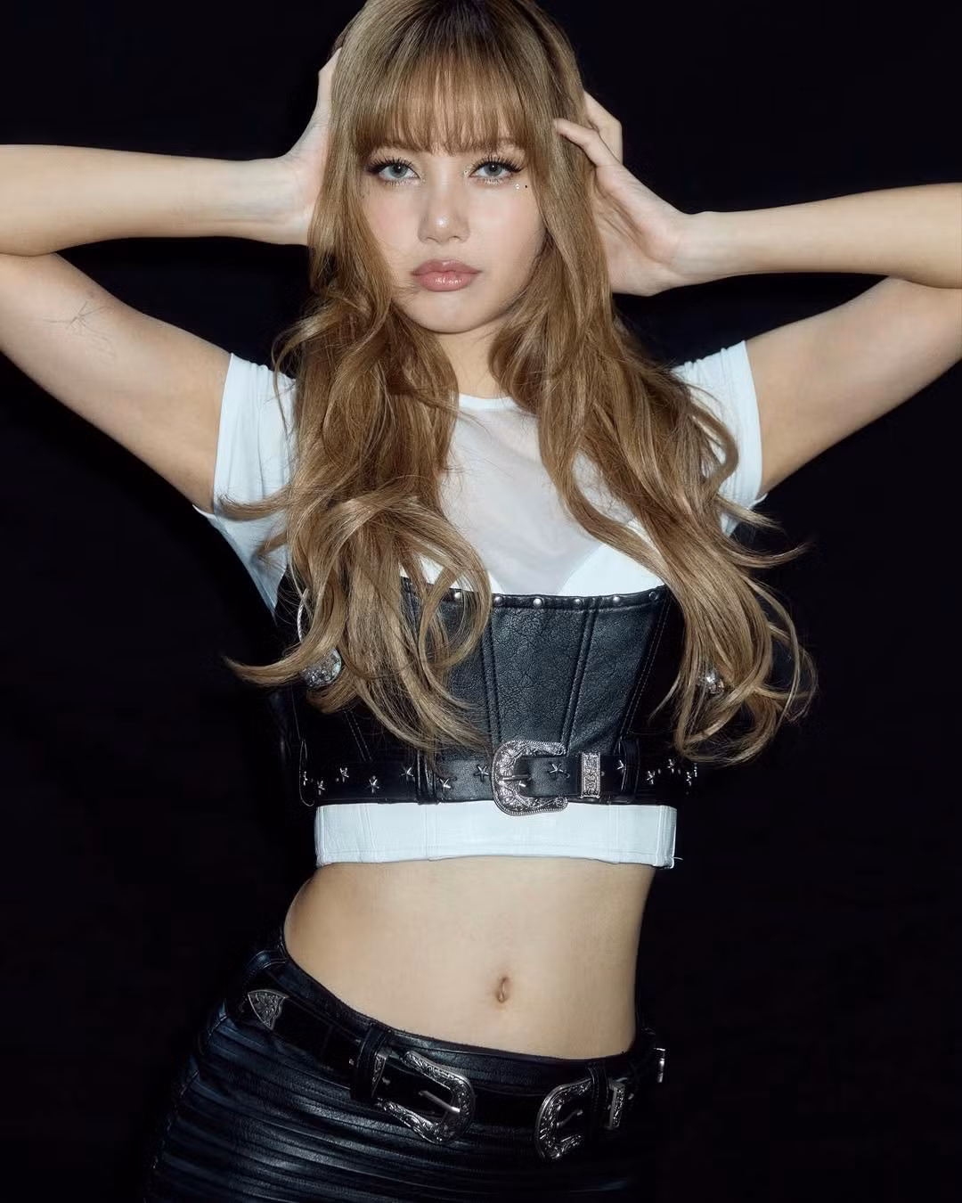deadline-blackpink-mushie-asia-lisa-fgd.jpg