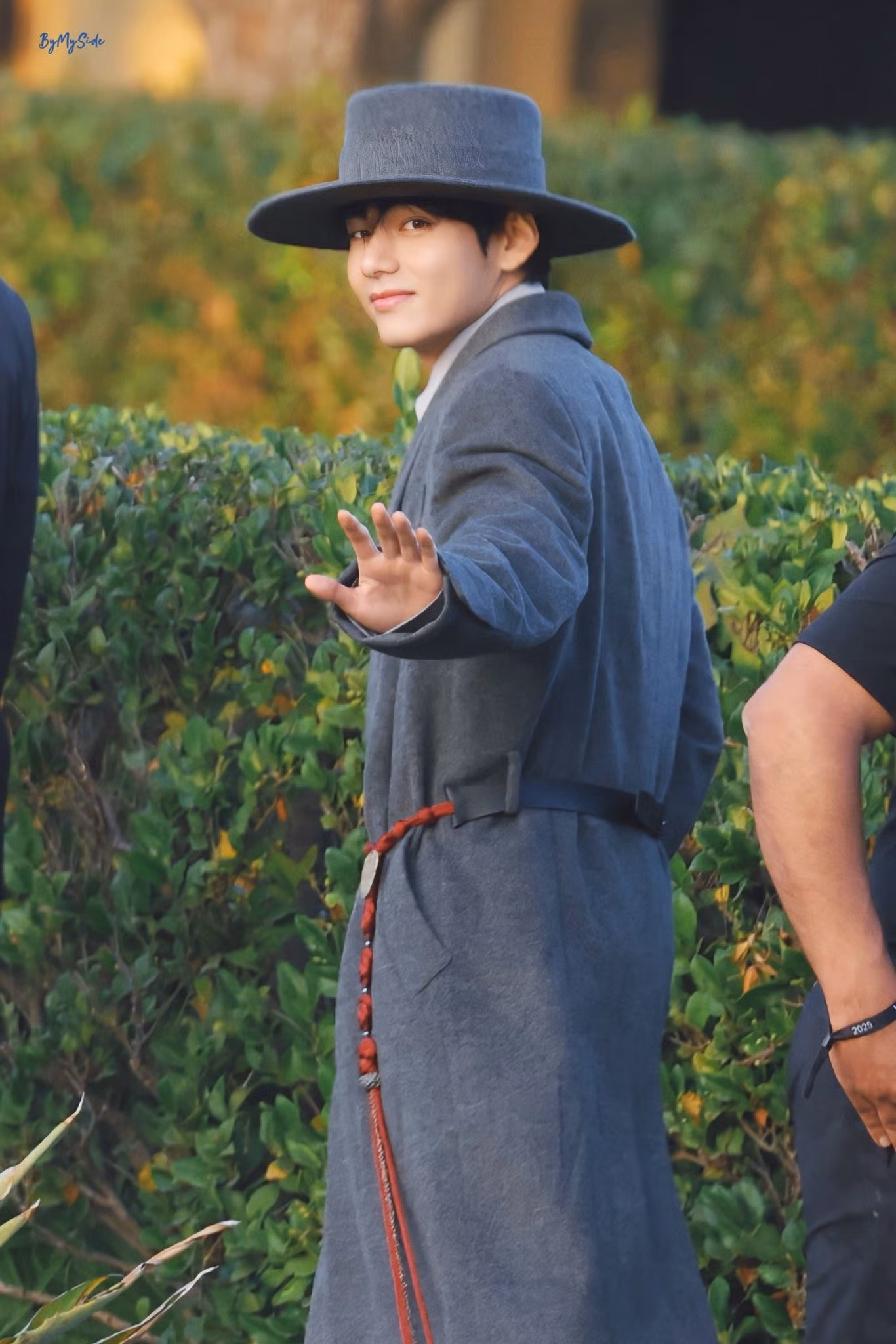 vogue-world-hollywood-2025-v-bts-dxgn.jpg