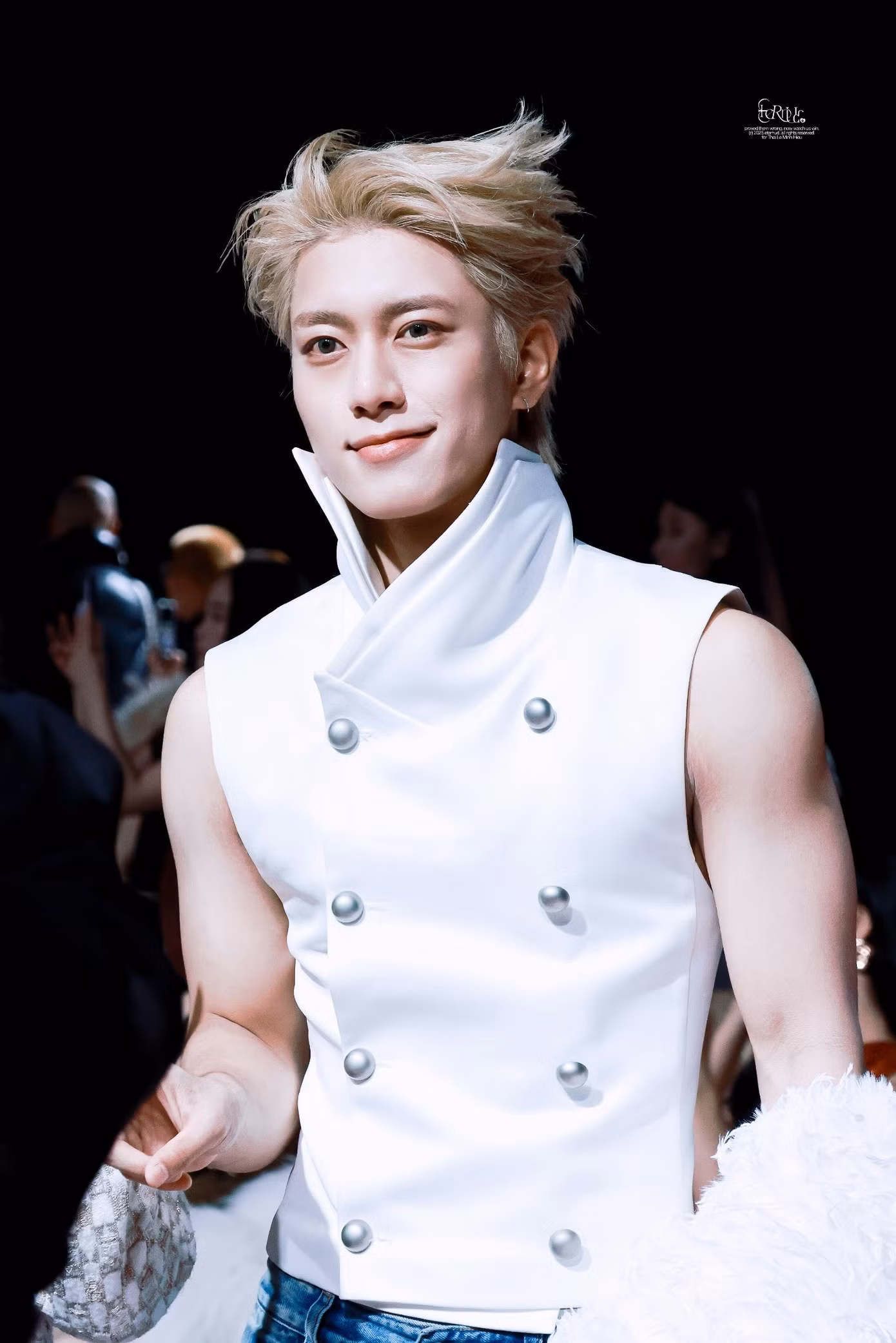 lsoul-shanghai-fashion-week-minh-hieu-thai-le-dedffvdgfb.jpg