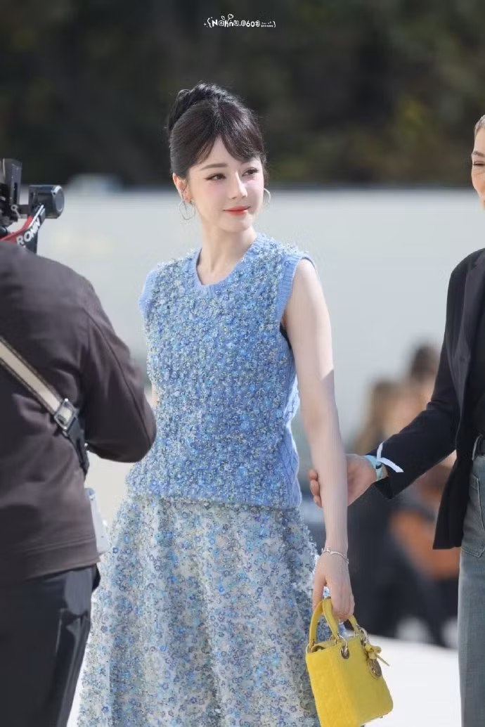 paris-fashion-week-spring-summer-2026-dior-dich-le-nhiet-ba-ofiic.jpg
