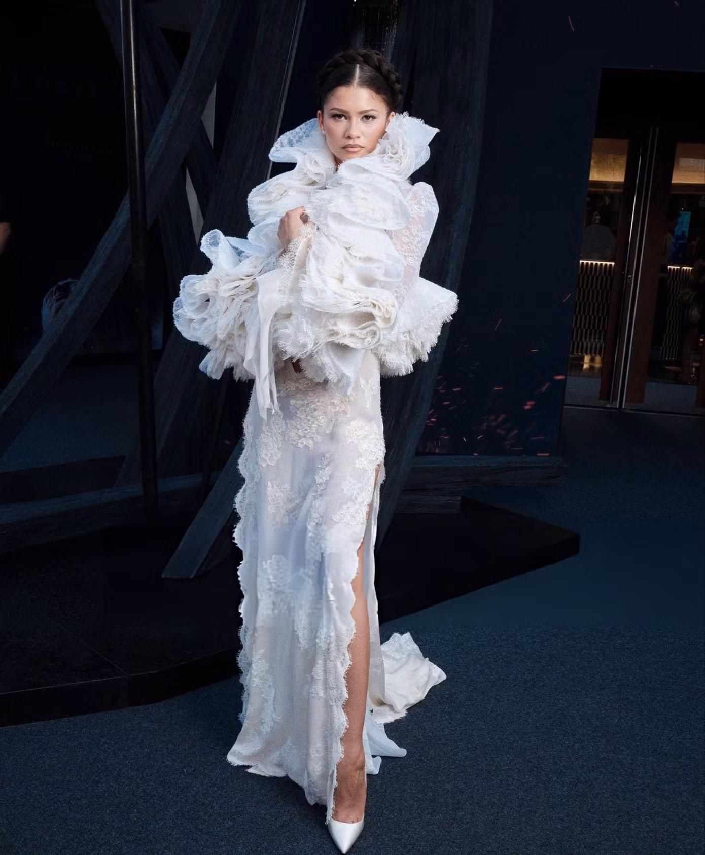 the-odyssey-paris-zendaya-louis-vuitton-pr-0707-rt.jpg