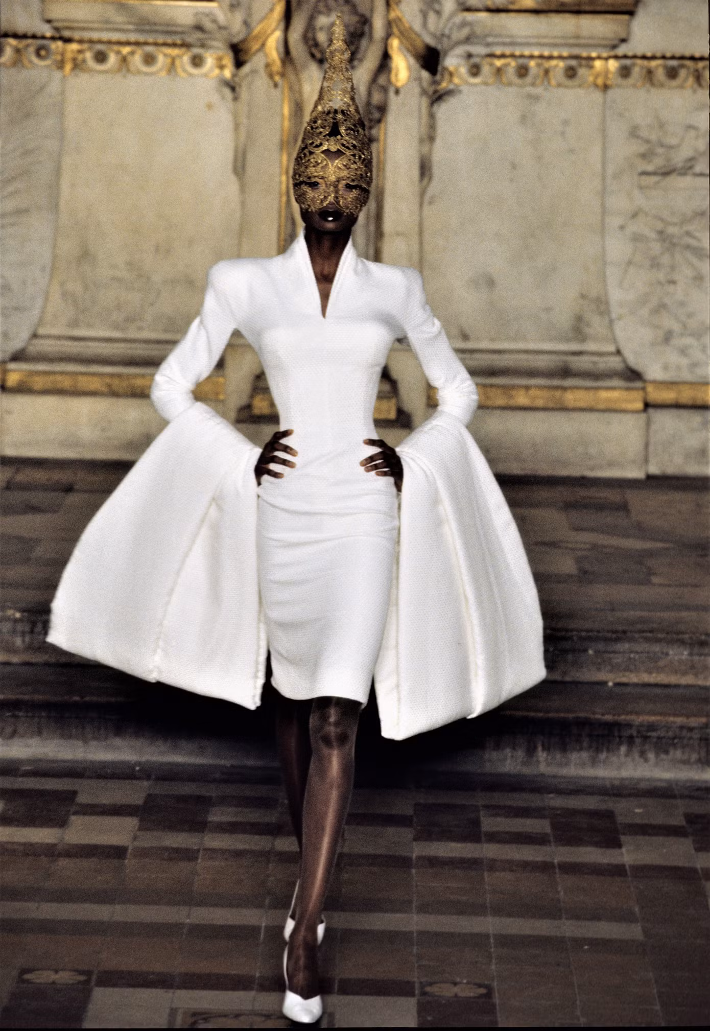 the-odyssey-zendaya-paris-photocall-givenchy-e.jpg