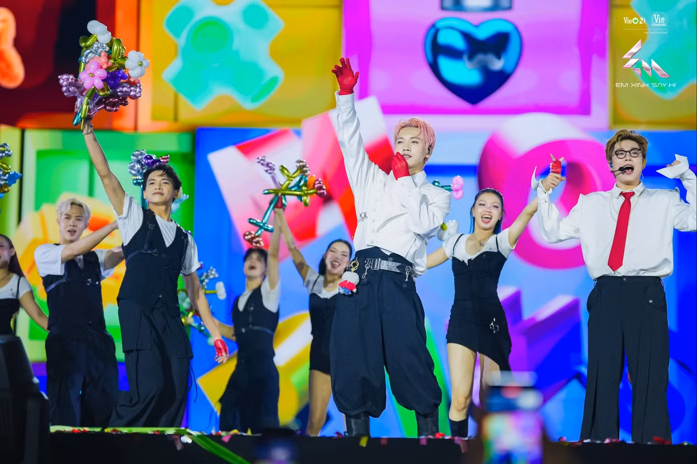 em-xinh-say-hi-concert-d1-43.jpg