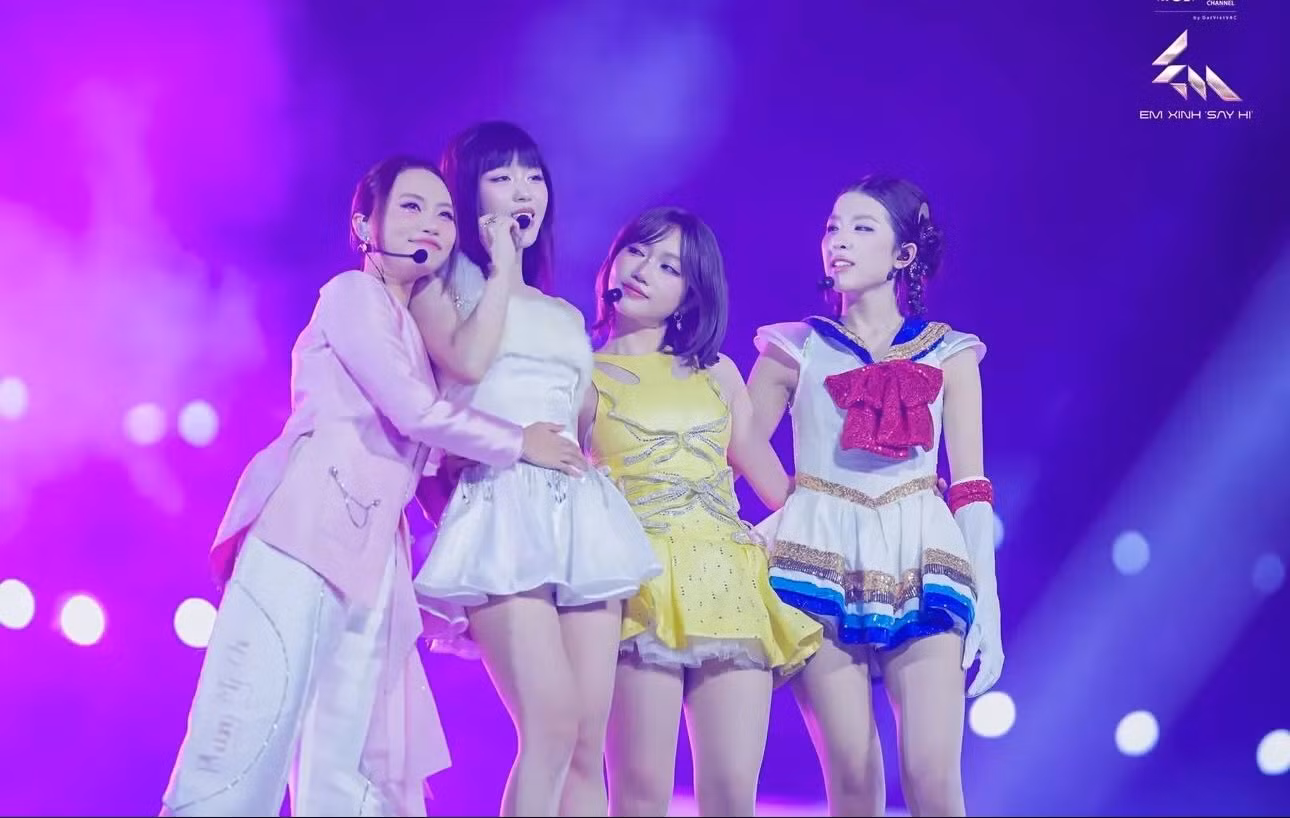 em-xinh-say-hi-concert-d1-20.jpg