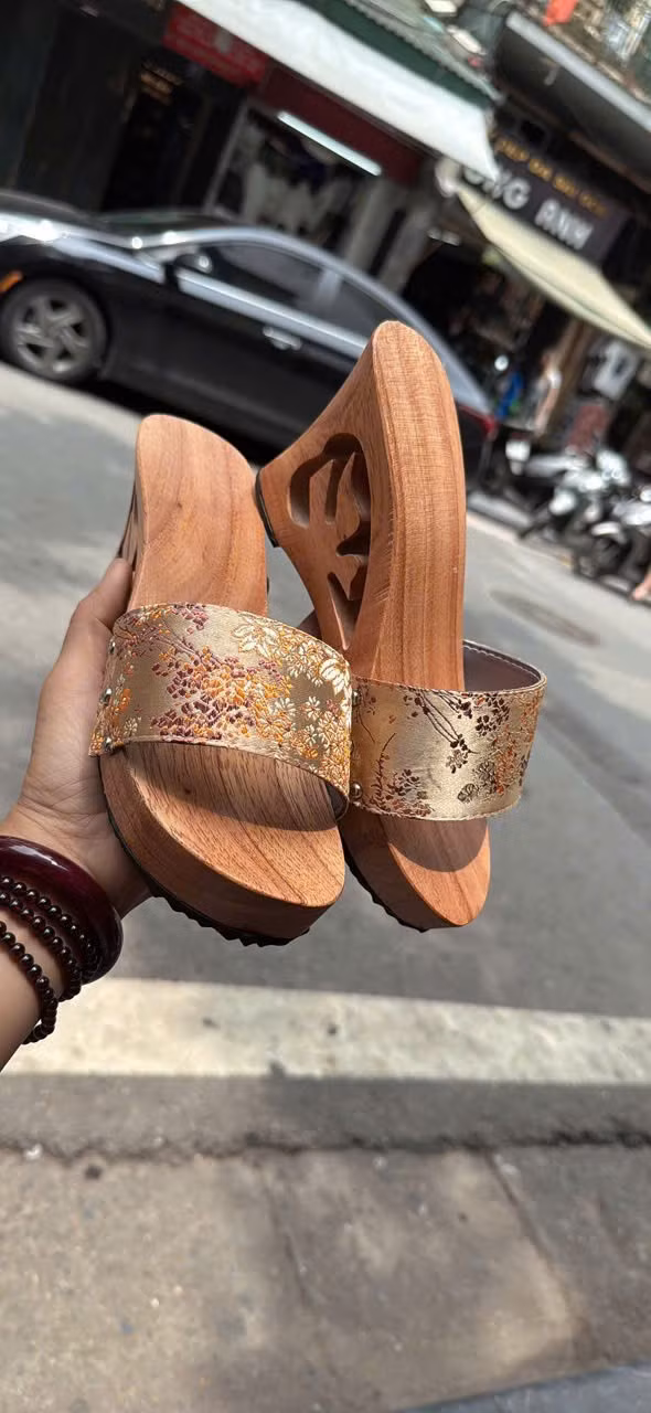 wooden-wedged-trend-tiktok-27.jpg